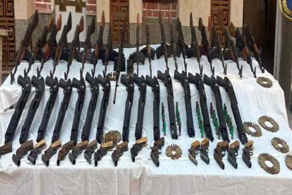 ضبط 382 قضية مخدرات و162 قطعة سلاح ناري في حملات أمنية على مستوى الجمهورية