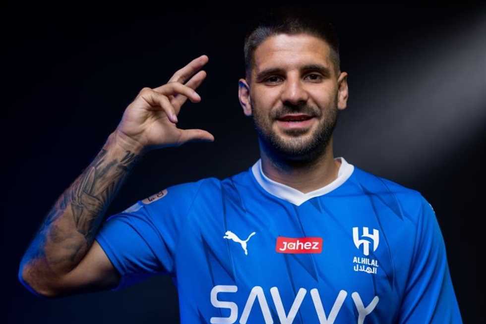 ميتروفيتش يصدم الهلال السعودي.. وغموض يسيطر على مستقبل اللاعب