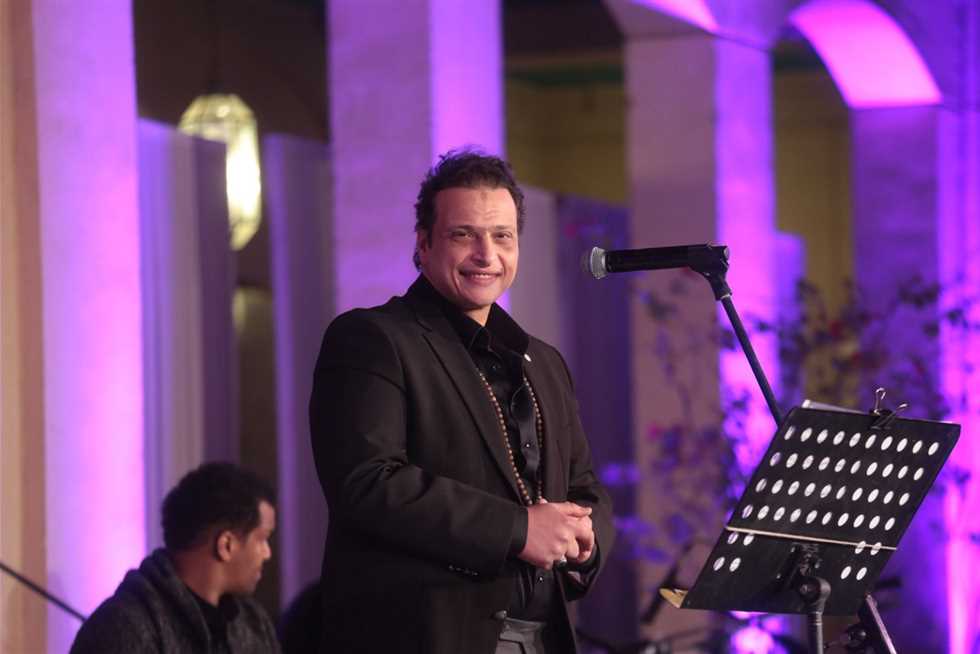 وائل الفشني عن أغاني المهرجانات: «سرسجية بقوا فنانين» (فيديو)