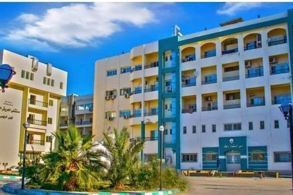 وصول دفعة جديدة من أطباء الجامعات إلى مستشفى العريش العام