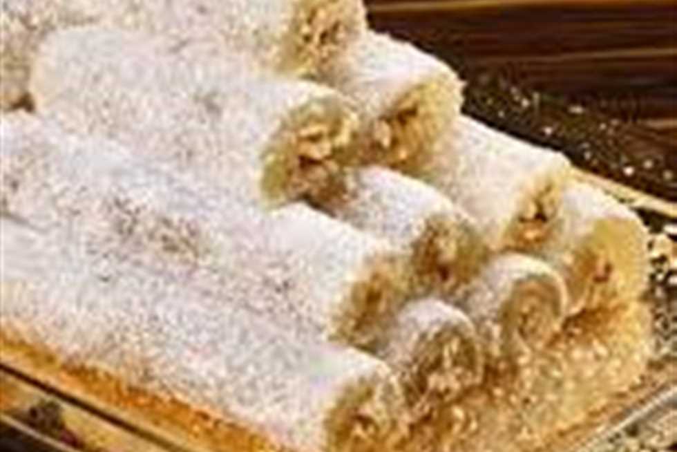 بالمكسرات والنشا.. طريقة عمل الملبن الحبل في المنزل