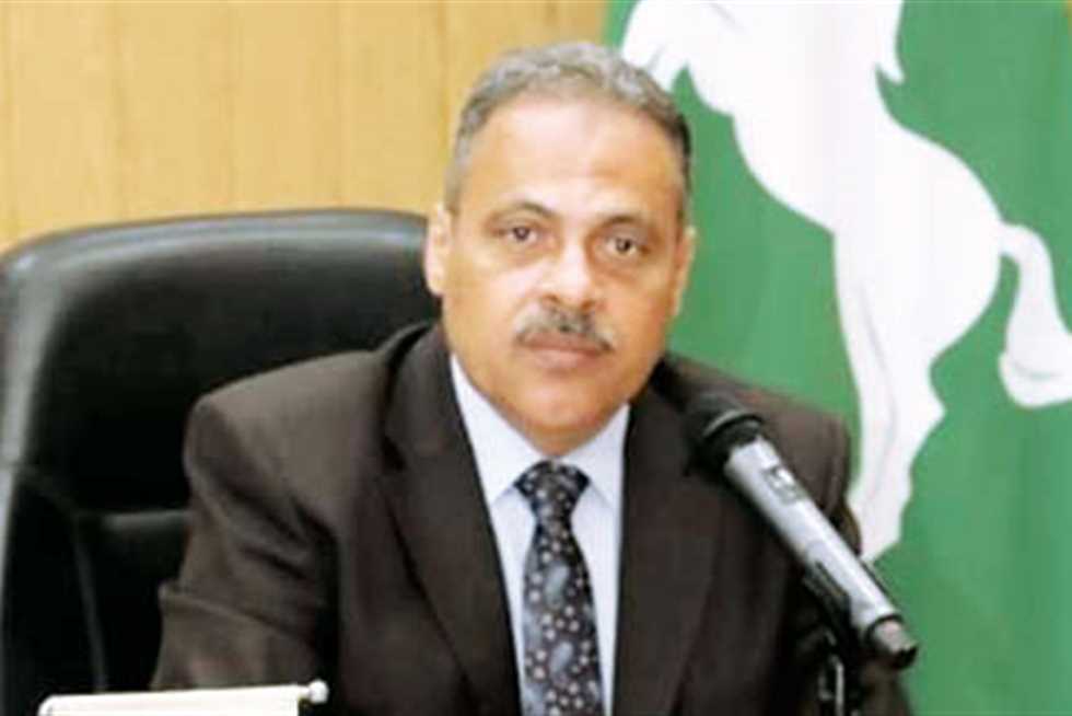 لعدم تواجدهم بمقر العمل.. محافظ الشرقية يحيل 7 من العاملين بالمنشآت الخدمية للتحقيق
