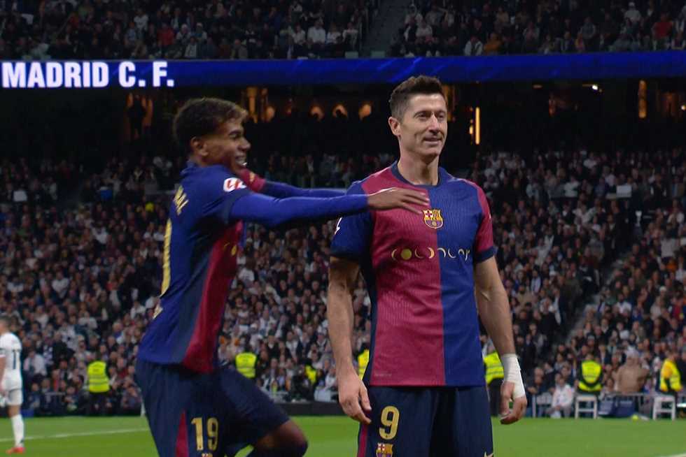ليفاندوفسكي يقود هجوم برشلونة أمام ليفانتي