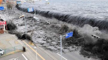 إنذار تحسبًا لـ تسونامي بعد الزلزال المدمر في «ممر دريك»