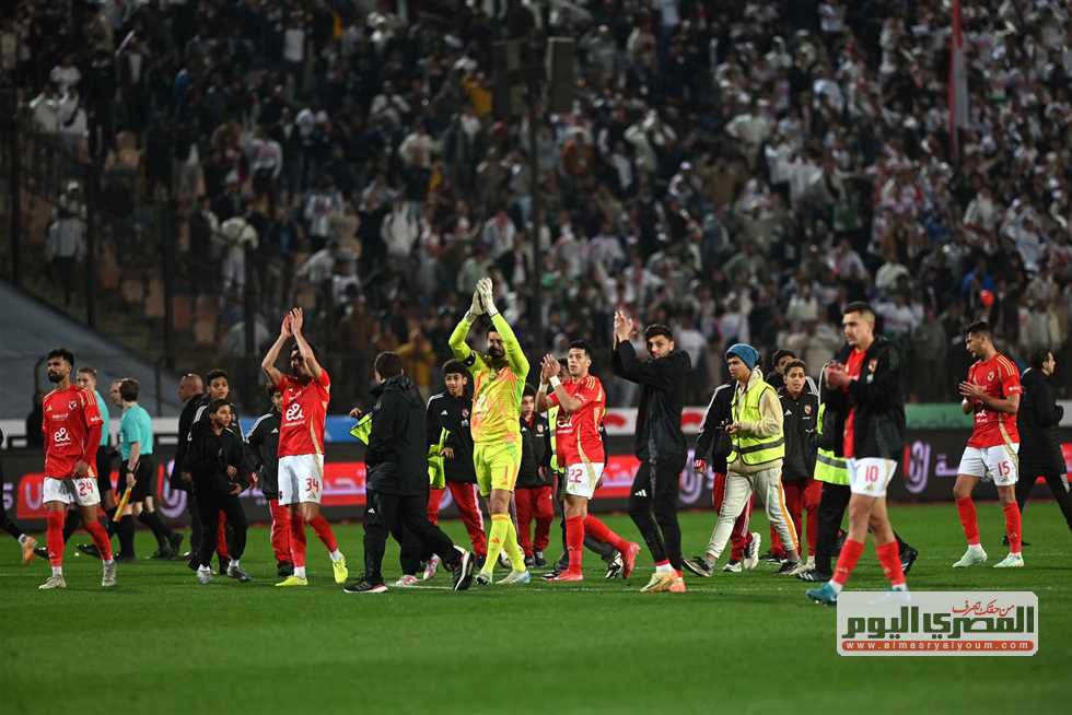 بعد قرار غلق استاد القاهرة.. أين يخوض الأهلي والزمالك مباريات الدوري المصري؟