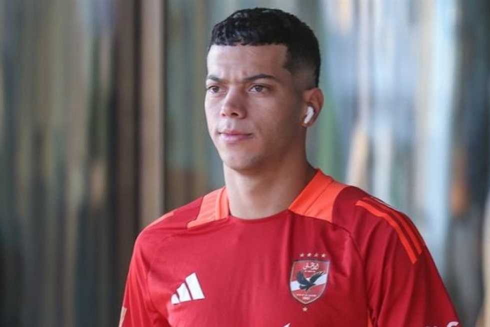 مصدر بالأهلي ينفي تمديد عقد إمام عاشور