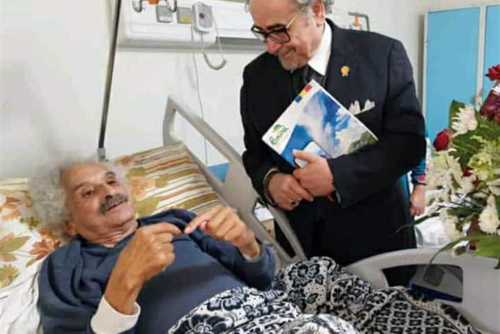 أسرة صنع الله إبراهيم تكشف التفاصيل الأخيرة في حياة الكاتب الصحفي الراحل