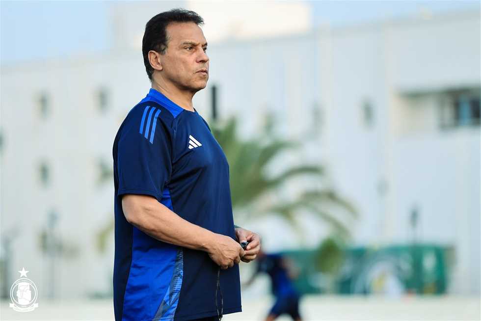 الأهلي الليبي يعلن تجديد عقد حسام البدري