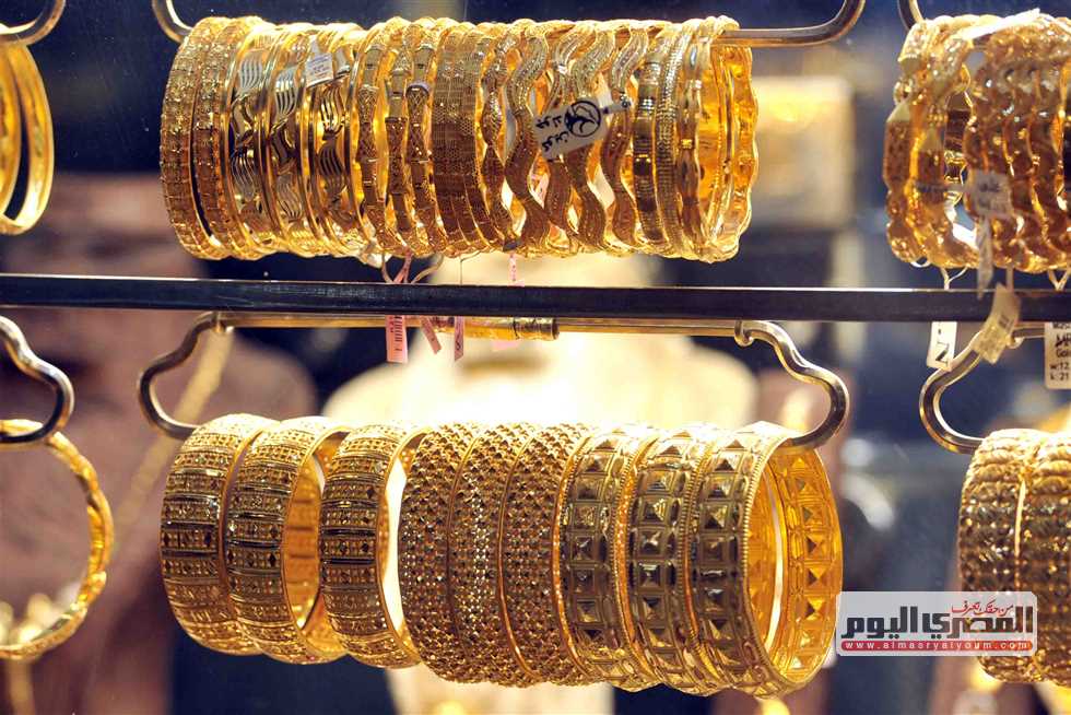 بعد ارتفاع عيار 21.. أسعار الذهب عالميًا ومحليًا اليوم الأحد 10-8-2025