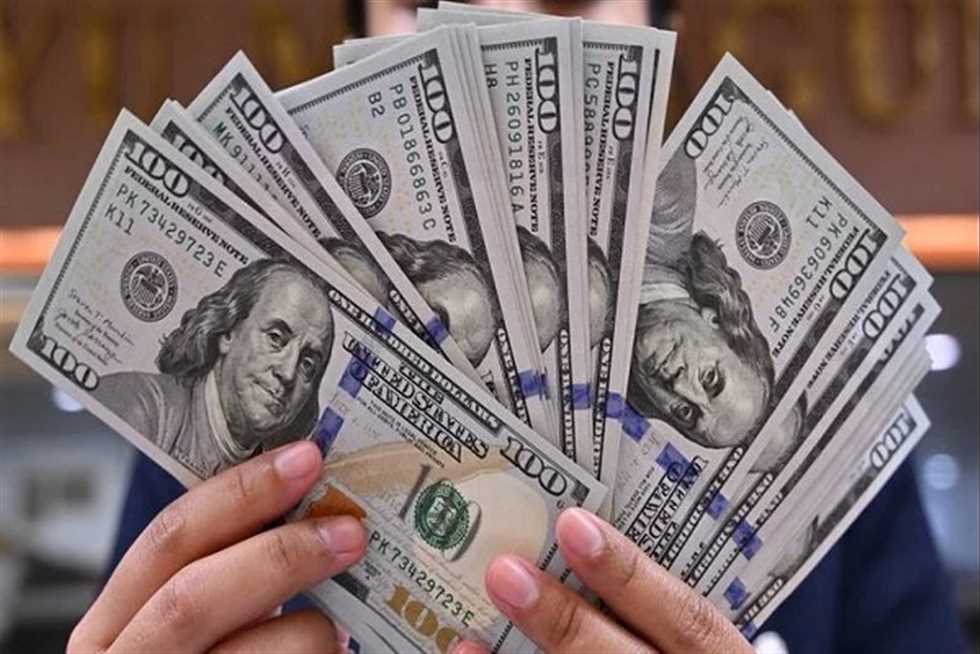 صعود سعر الدولار الآن.. كم سجلت أسعار العملات اليوم الاثنين 11-8-2025 في البنك الأهلي؟