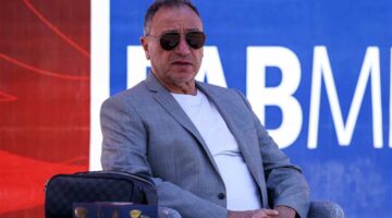«الصفقات مش قد كدة».. نجم الأهلي السابق ينتقد مجلس الخطيب