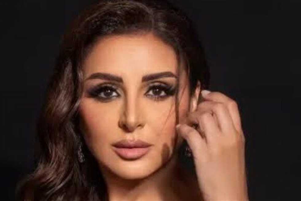 محمود سعد يكشف حقيقة دخول أنغام غرفة عزل بسبب ضعف المناعة :«مش صحيح وابنها معاها»
