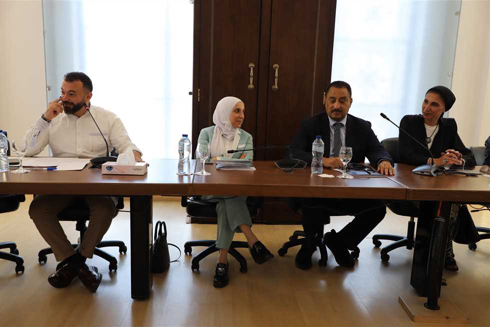 «تجارية الإسكندرية» تطلق البرنامج التدريبي الثاني لتنمية رواد الأعمال (صور)