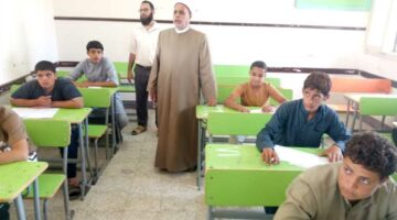 وكيل «أزهر مطروح» يتفقد ختام امتحانات الشهادة الإعدادية الأزهرية الدور الثاني