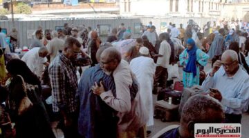 ركاب القطار الرابع للعودة الطوعية للسودان: «هتوحشونا يا مصريين» (صور)
