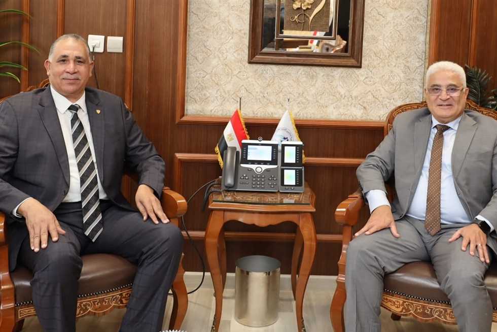 اللواء جمال عوض يلتقي نقيب المحامين لبحث التعاون في ملف التأمينات الاجتماعية