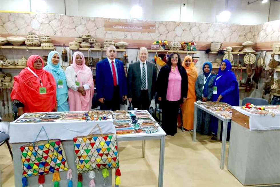 الحرف اليدوية والتراثية لسيدات البحر الأحمر.. سجل حي لـ«ذاكرة المكان»