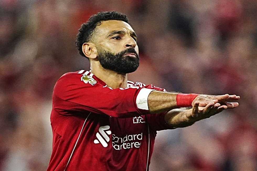 «أين مكانه بين عظماء البريميرليج؟».. أسطورة مانشستر يونايتد يتغنى بـ محمد صلاح