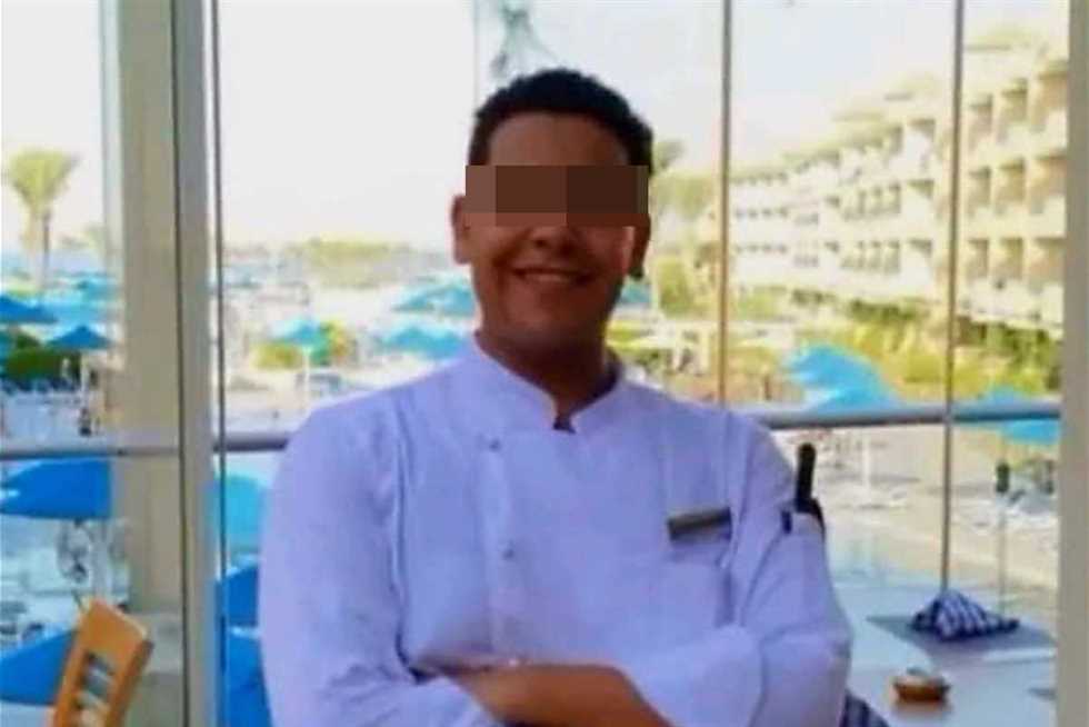 وصل المستشفى في حالة حرجة.. مصرع شيف صعقًا بالكهرباء داخل فندق بسفاجا (تفاصيل)