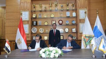 للتدريب والبحث العلمي.. بروتوكول تعاون بين كلية الفنون التطبيقية ببنها وغرفة الأخشاب والأثاث