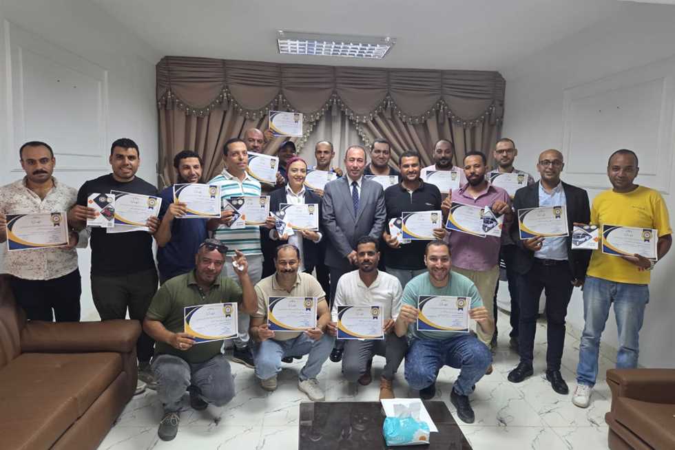 وزارة النقل: اختتام تدريب الدفعة الأولى من السائقين ضمن مبادرة «سائق واعٍ.. لطريق آمن»