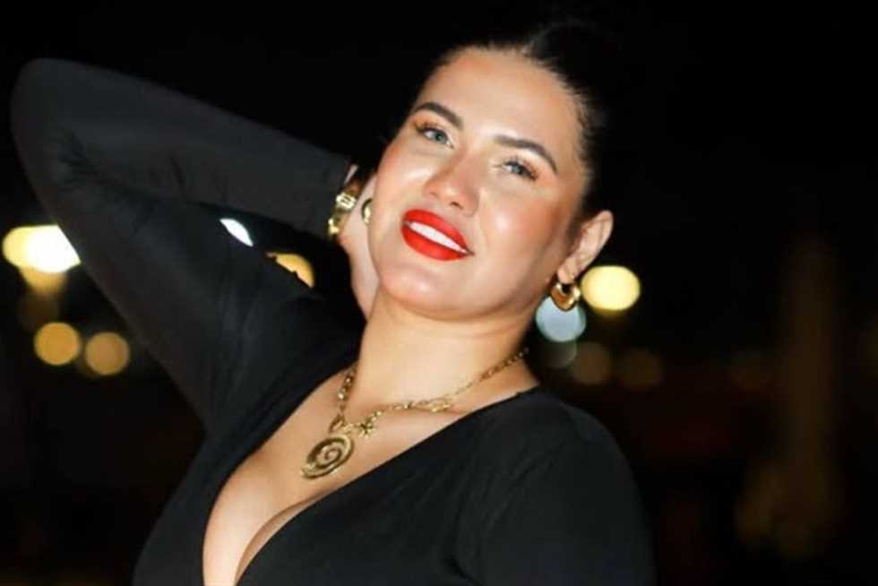 «خريجة آداب» ومثلها الأعلى فنانة شهيرة.. 28 معلومة عن الراقصة المقبوض عليها «بديعة»