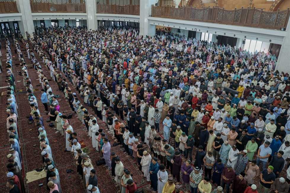 الحبس عامين لـ تارك صلاة الجمعة بدون عذر في ماليزيا.. وأحمد كريمة يوضح الحكم الشرعي