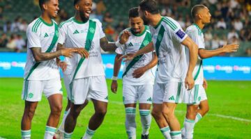 القنوات الناقلة مباشر لمباراة الأهلي ونيوم في الدوري السعودي.. والمعلق