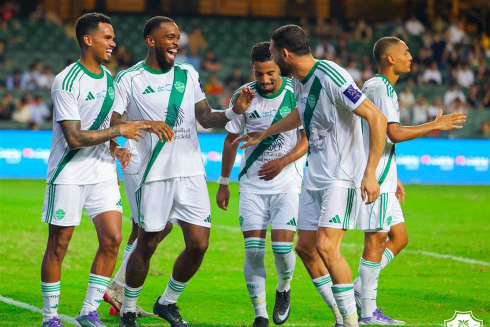 القنوات الناقلة مباشر لمباراة الأهلي ونيوم في الدوري السعودي.. والمعلق