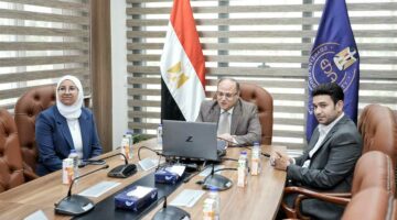 رئيس هيئة الدواء يبحث مع سفيرة مصر في الكاميرون توفير مستحضرات دوائية عالية الجودة للشعبين