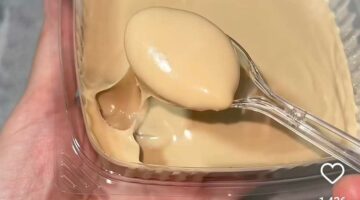 رطبي على قلبك.. أسهل طريقة لعمل حلى بارد بالبسكويت في الخلاط