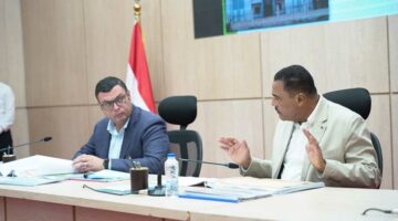 وزير الإسكان يوجه بضغط الأعمال بالمشروعات الجاري تنفيذها في مطروح