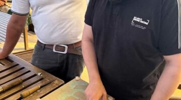 الأويمجي مهنة اندثرت بسبب الماكينات الحديثة.. أبناء المهنة يروون معاناتهم مع ماكينات cnc