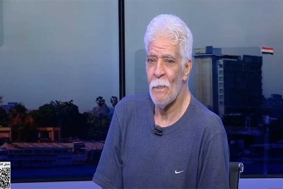 طارق النهري يبكي على الهواء: أصعب لحظة في حياتي كانت زيارة ابنتي لي داخل السجن (فيديو)