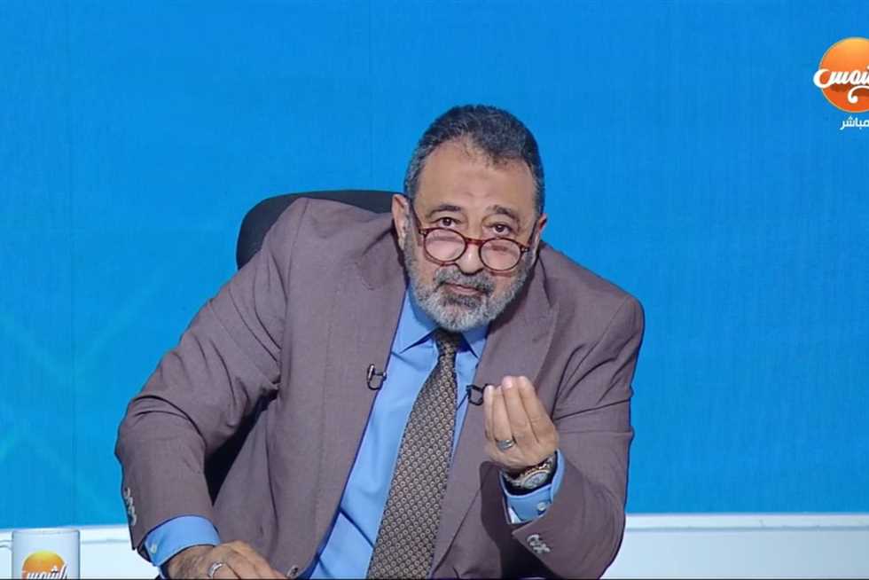 «شوفته بعيني بيشرب شيشة».. مجدي عبدالغني يفضح لاعب مصري بعد تصريحات شيكابالا