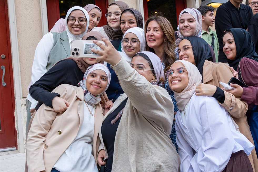 «شباب مصر مستقبل الأمة».. السفيرة الأمريكية بالقاهرة تحتفل بأوائل الثانوية العامة