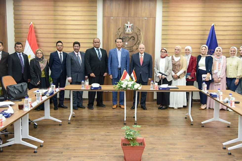 خلال لقائه برئيس هيئة الدواء.. السفير الإندونيسي: مصر شريك رئيسي في بناء صناعة دوائية قوية ومستدامة