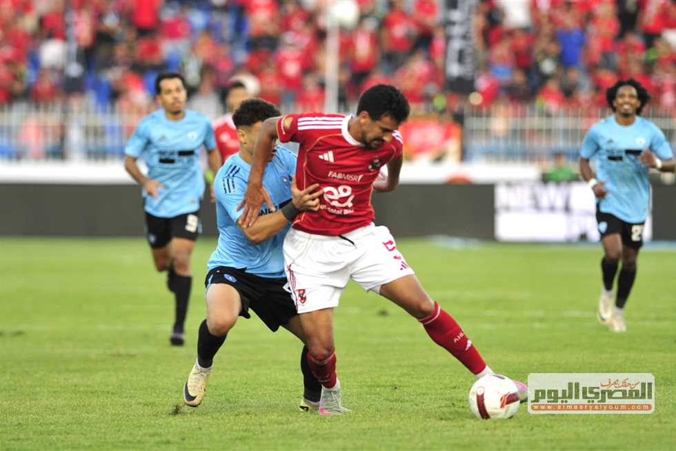 نجم الأهلي السابق: ريبيرو لا يلح لتدريب الأحمر