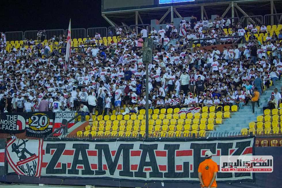 بعد انتقادهم.. الزمالك ينشر هتافات جماهيره خلال مباراة فاركو (فيديو)