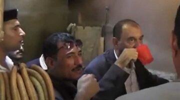 «بيجيبولنا مية مجاري».. محافظ سوهاج للمواطنين: «بشرب منها أهو» (فيديو)
