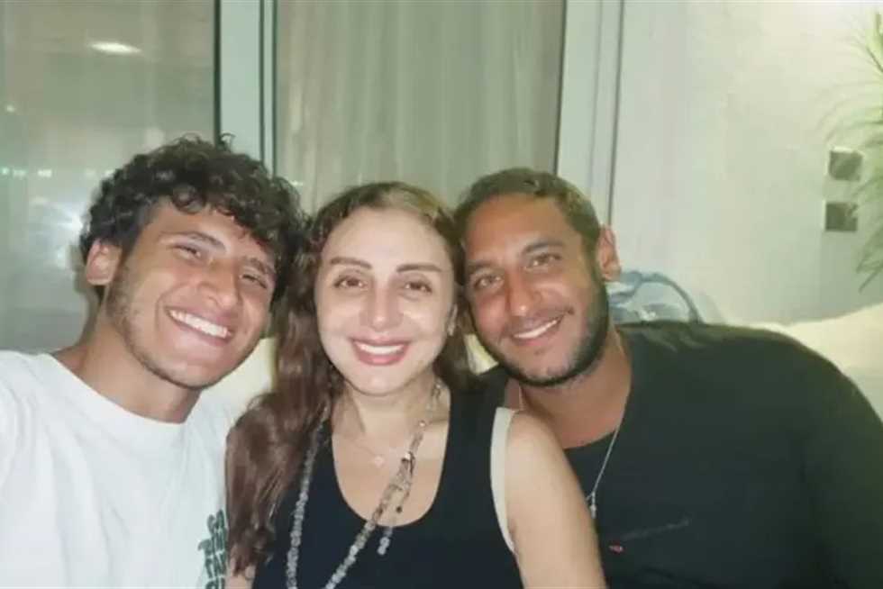 نقابة المهن الموسيقية توجه رسالة دعم لـ أنغام بعد عودتها لمصر