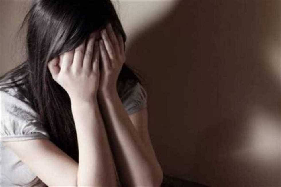 اعتدى عليها وهددها بالقتل.. فتاة عين شمس تروي تفاصيل تحول والدها إلى ذئب بشري