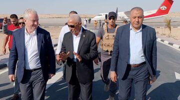 وفد من مجلس الشيوخ الأمريكي يصل شمال سيناء لزيارة معبر رفح وتفقد مخازن المساعدات