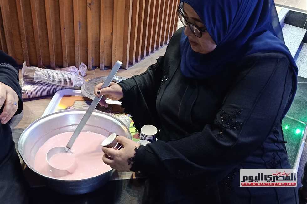 قرفة باللبن و«دقة».. أهالي السنبلاوين بـ الدقهلية يحتفلون بالمولد النبوي الشريف