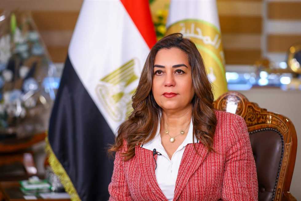 وزيرة التنمية المحلية تتابع مع تداعيات حادث إنقلاب قطار مطروح