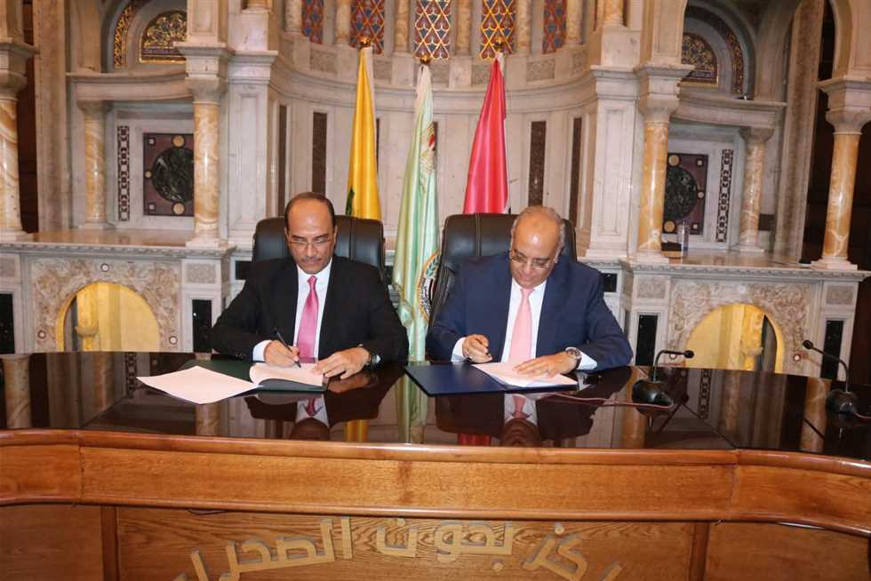 برتوكول تعاون لتعزيز التعاون العلمي والبحثي بين «بحوث الصحراء» وجامعة العريش