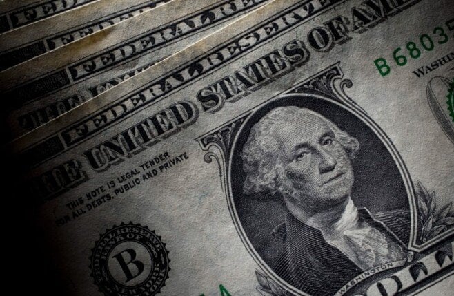 48.50 جنيه في البنك الأهلي.. سعر الدولار بختام تعاملات اليوم السبت