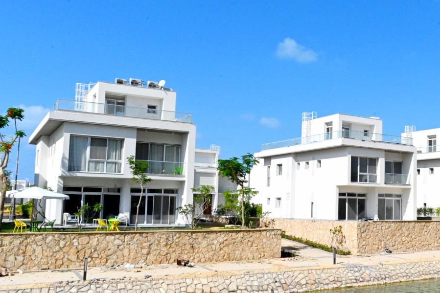 8000 وحدة سكنية على بحيرات العلمين.. تفاصيل مشروع “مزارين” الفاخر