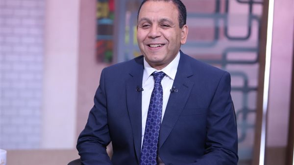"شوقي" تطبيق أعمال السنة على الصف الثالث الإعدادي خطوة إيجابية
