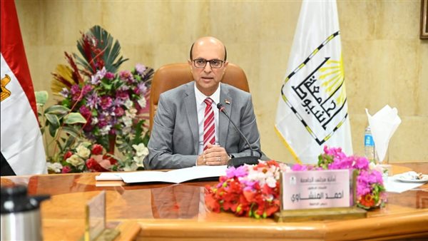 "آداب أسيوط" تطرح برنامج "الترجمة باللغة الفرنسية" بنظام الساعات المعتمدة
